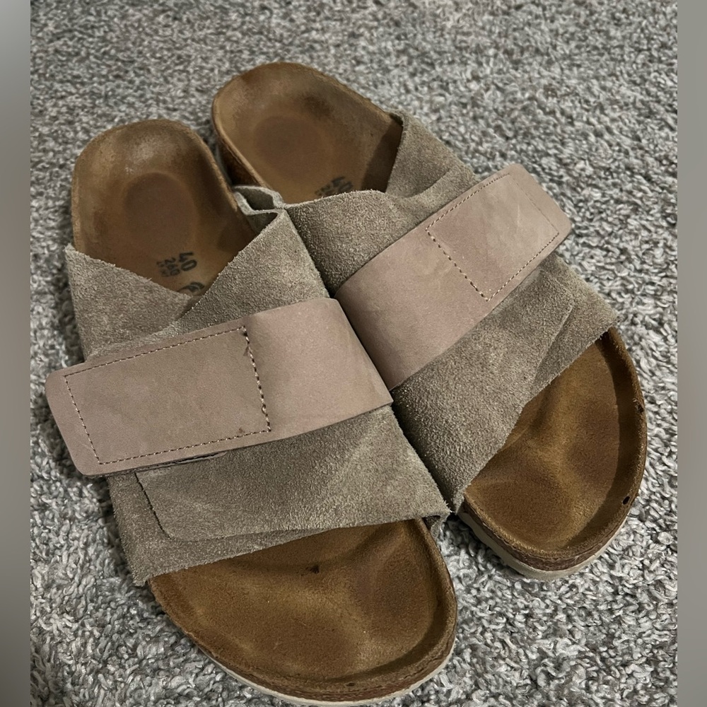 Birkenstock Kyoto Slide Sandal Taupe